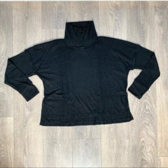 Revolve LNA Oversized Turtleneck Sweater Waffle Knit Slit Mock neck Black XS - Picture 6 of 16